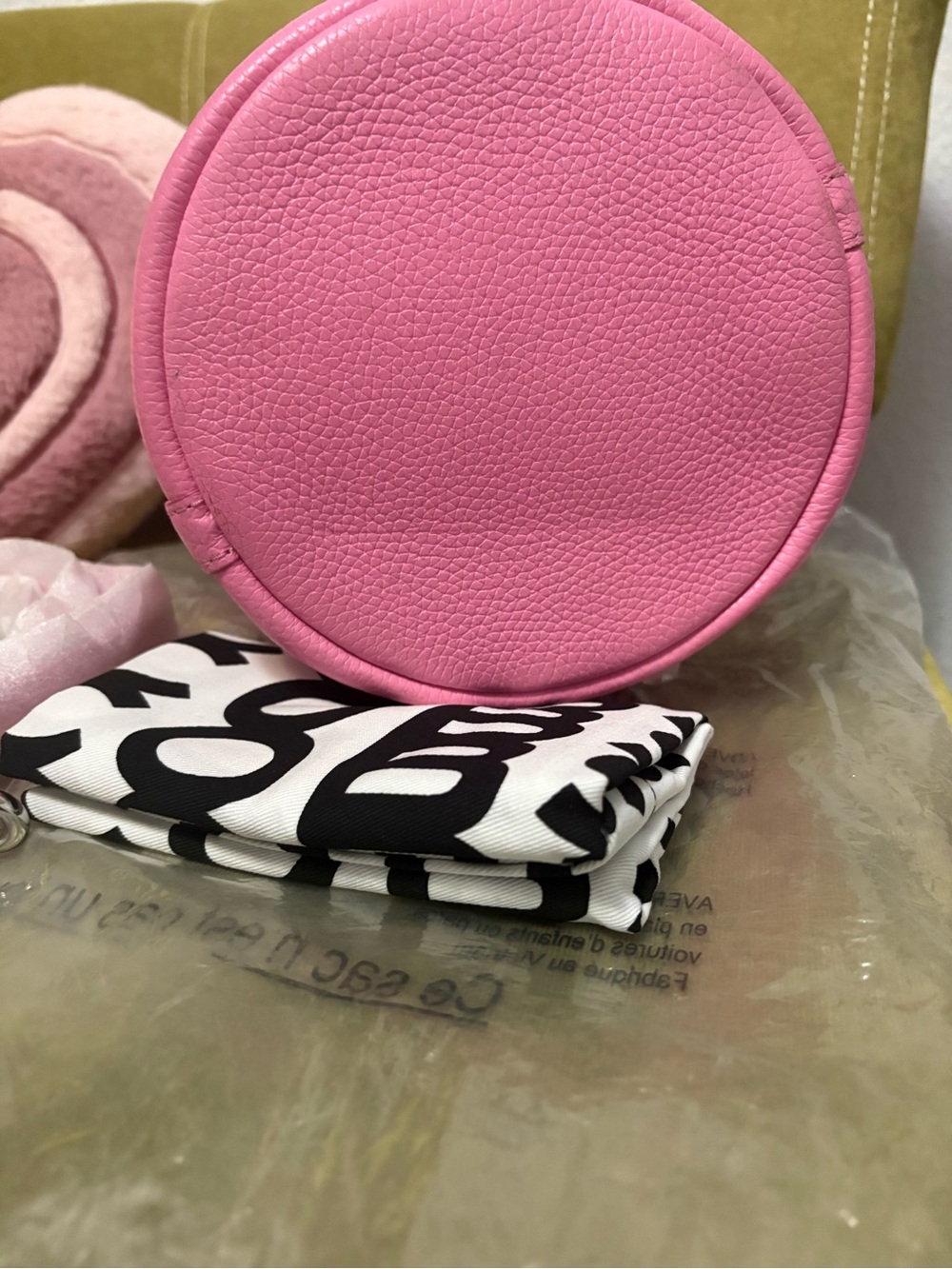 Marc Jacobs Pink Drawstring Bucket Bag - Picture 8 of 15